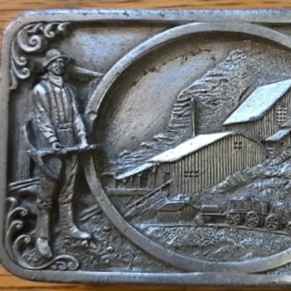 VTG 1983 Belt Buckle By SISKIYOU